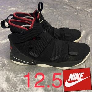 shoes - Nike Lebron Soldier XI sz 12.5
